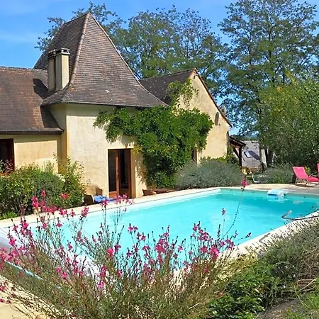 Les Deux Tours Bed & Breakfast