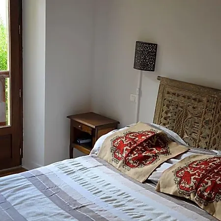 Bed & Breakfast Les Deux Tours 4*
