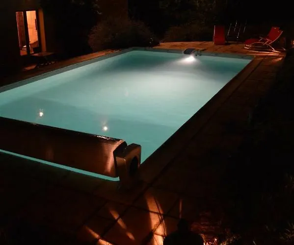 Les Deux Tours Bed & Breakfast