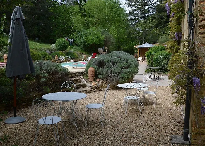 Les Deux Tours Bed & Breakfast 4*